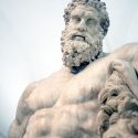 تعرفوا ما هي حكاية وأسطورة البطل #هرقل .أو هيراكليس الإغريقي .. وهو من أهم أبطال العصور القديمة و قد نال شهرة كبيرة.