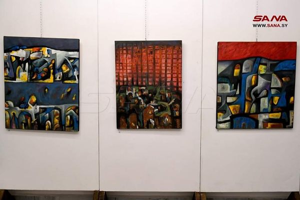 تحت عنوان: مدن الحب والحرب..أقيم معرض للفنان التشكيلي السوري : أحمد الصوفي بغاليري البيت الأزرق في دمشق.